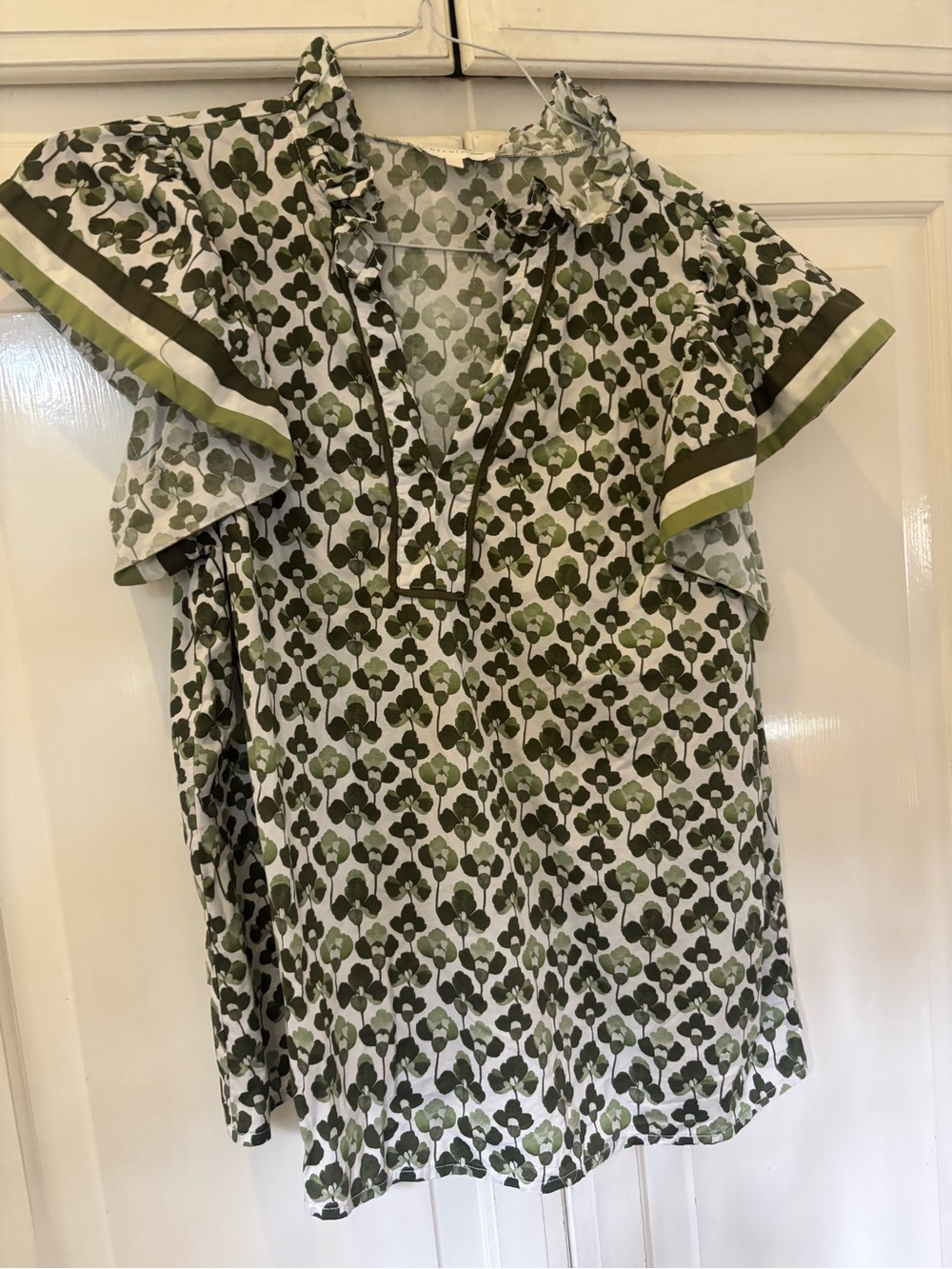 entro Olive Green Floral Ruffle Sleeve Blouse